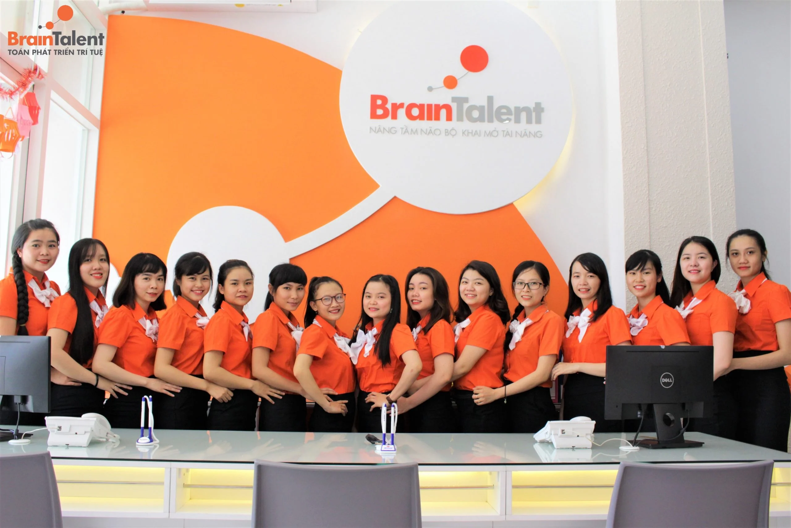 Ví dụ về nhượng quyền thương mại ví dụ về nhượng quyền thương mại