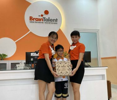 Lữ Hoài Thương - Thiên Tài Học Vượt Lớp