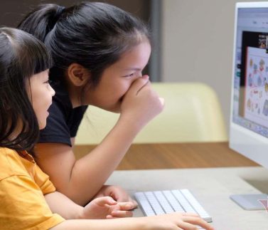 Khó Khăn Của Việc Học Online Là Gì?