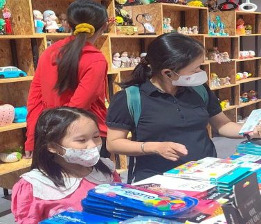 5 Đồ Dùng Phải Mua Cho Trẻ Trong Năm Học Mới