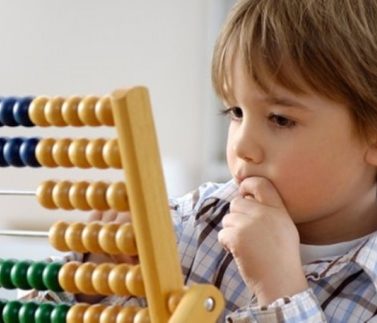 Bàn Tính Soroban Cho Bé Học Toán Hiệu Quả