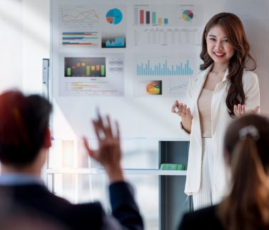 Cách Tự Tin Thuyết Trình Chinh Phục Mọi Đám Đông