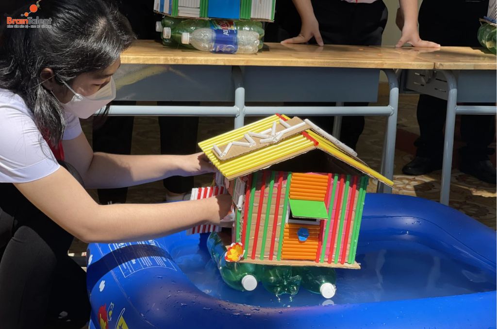 mô hình STEM đơn giản từ vật liệu dễ tìm và hướng dẫn chi tiết tạo STEM mô hình ADN 