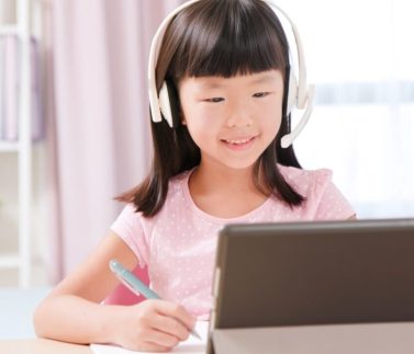 tong-hop-cac-ung-dung-hoc-tieng-anh-cho-hoc-sinh-cap-1-tot-nhat-1280x720-1