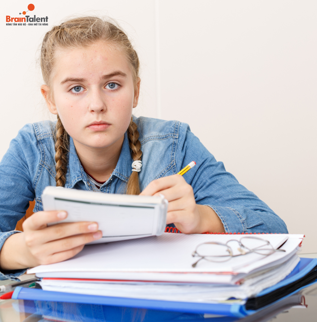 Làm sao để khắc phục triệu chứng hay quên ở người trẻ tuổi như thế nào?