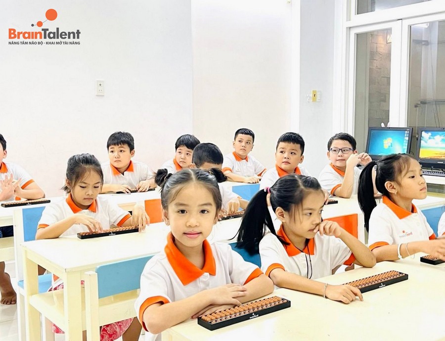 Cách dạy bé lớp 1 tính nhẩm nhanh cho cha mẹ bận rộn