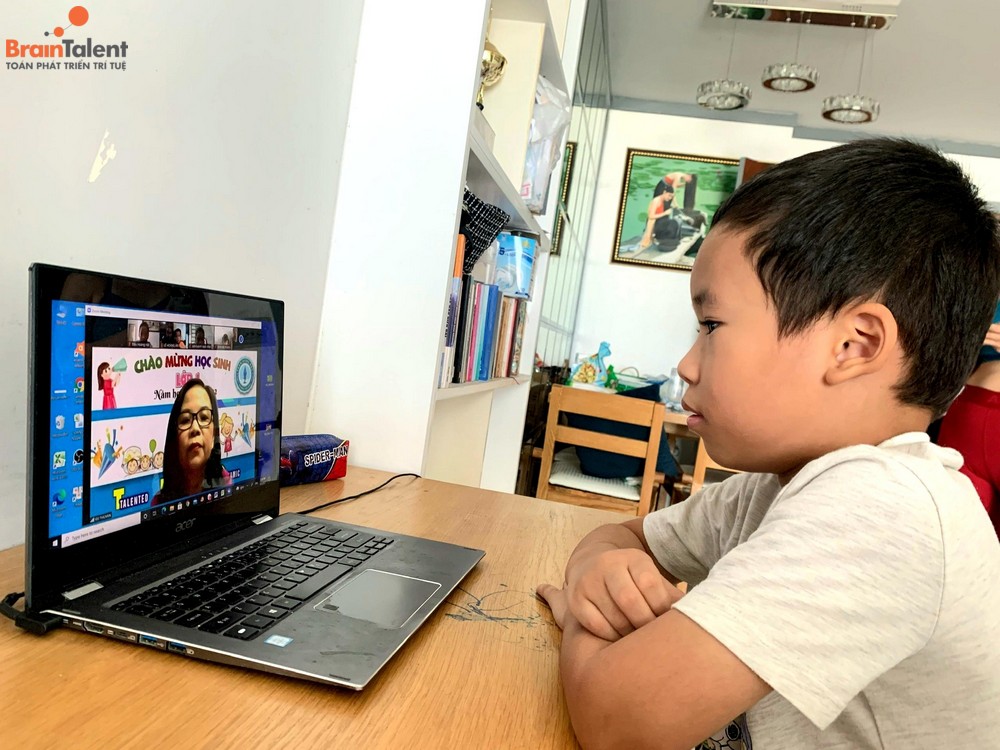 Thực trạng dạy toán online, gia sư dạy toán tại nhà và những rào cản vô hình