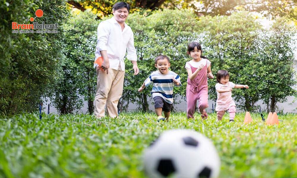 trại hè cho bé 3 tuổi